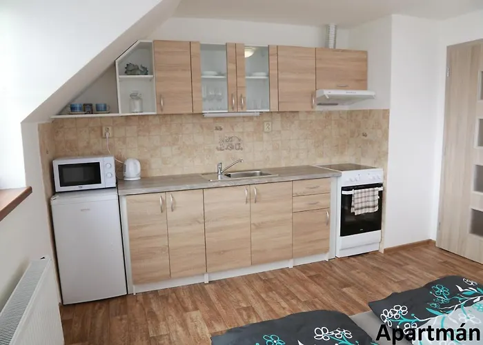 Apartahotel Chata Tánička 3*