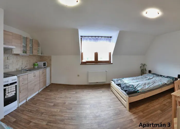 Apartahotel Chata Tánička 3*